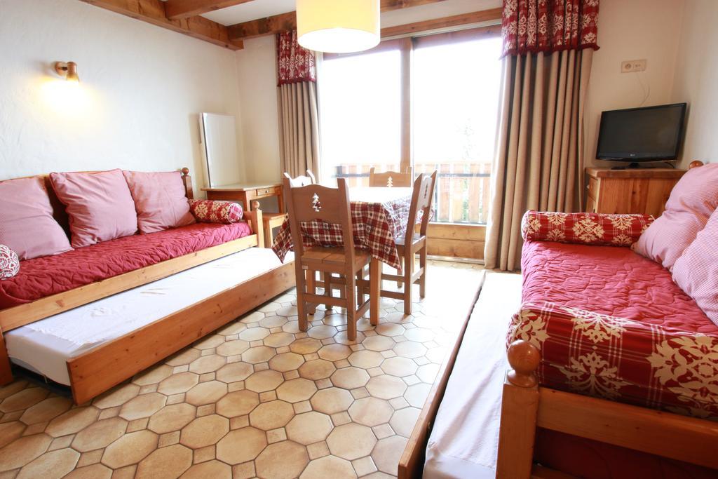 Chez Francine Apartment นอเทรอ-ดาม-เด-เบลล์คอมบ์ ภายนอก รูปภาพ