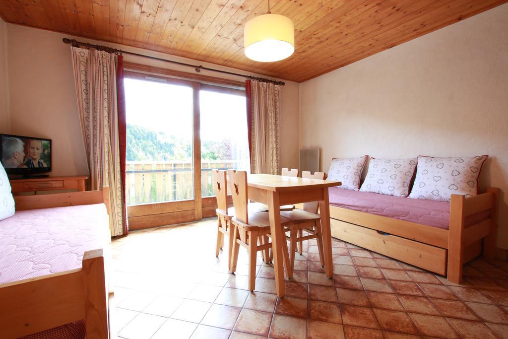 Chez Francine Apartment นอเทรอ-ดาม-เด-เบลล์คอมบ์ ภายนอก รูปภาพ